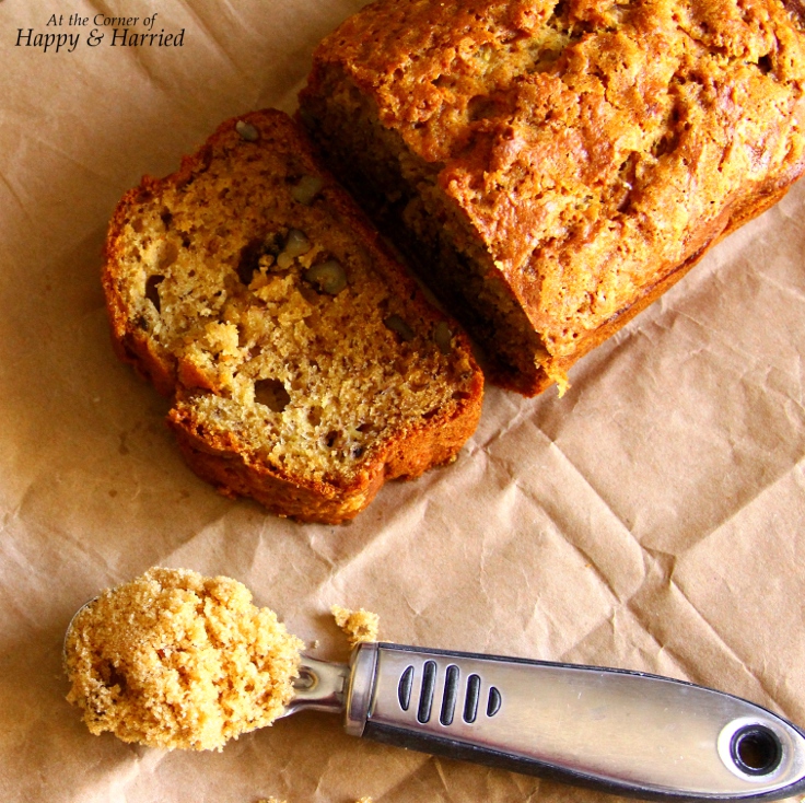 Banana Bread With Buttermilk, Brown Sugar & Walnuts