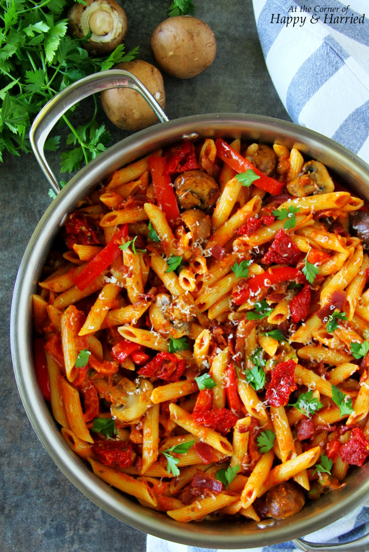 Bacon, Mushroom, Peppers & Tomato Pasta